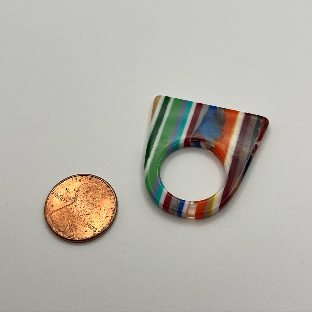 Colorful Striped Resin Statement Ring Geometric Triangle Bold Carlos Sobral - Picture 3 of 5